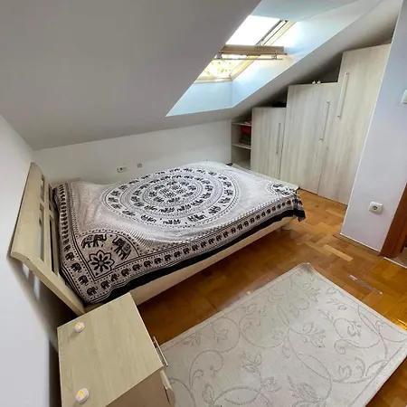 Kod Vezirovog Mosta Centar *